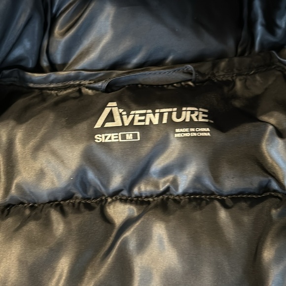 Long black puffer coat - Picture 3 of 6